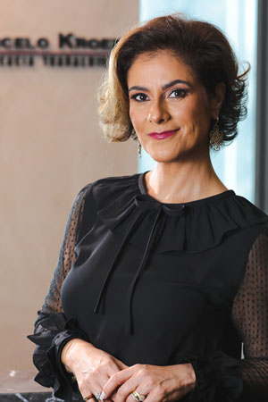 Karina Vailati Flores 